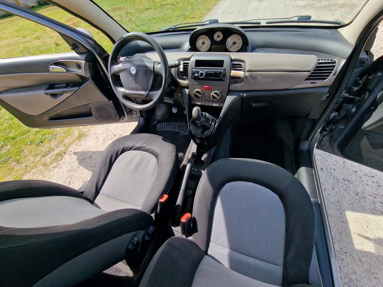 Lancia Ypsilon 1.2 60cv motore Fire motore con solo 45mila km i