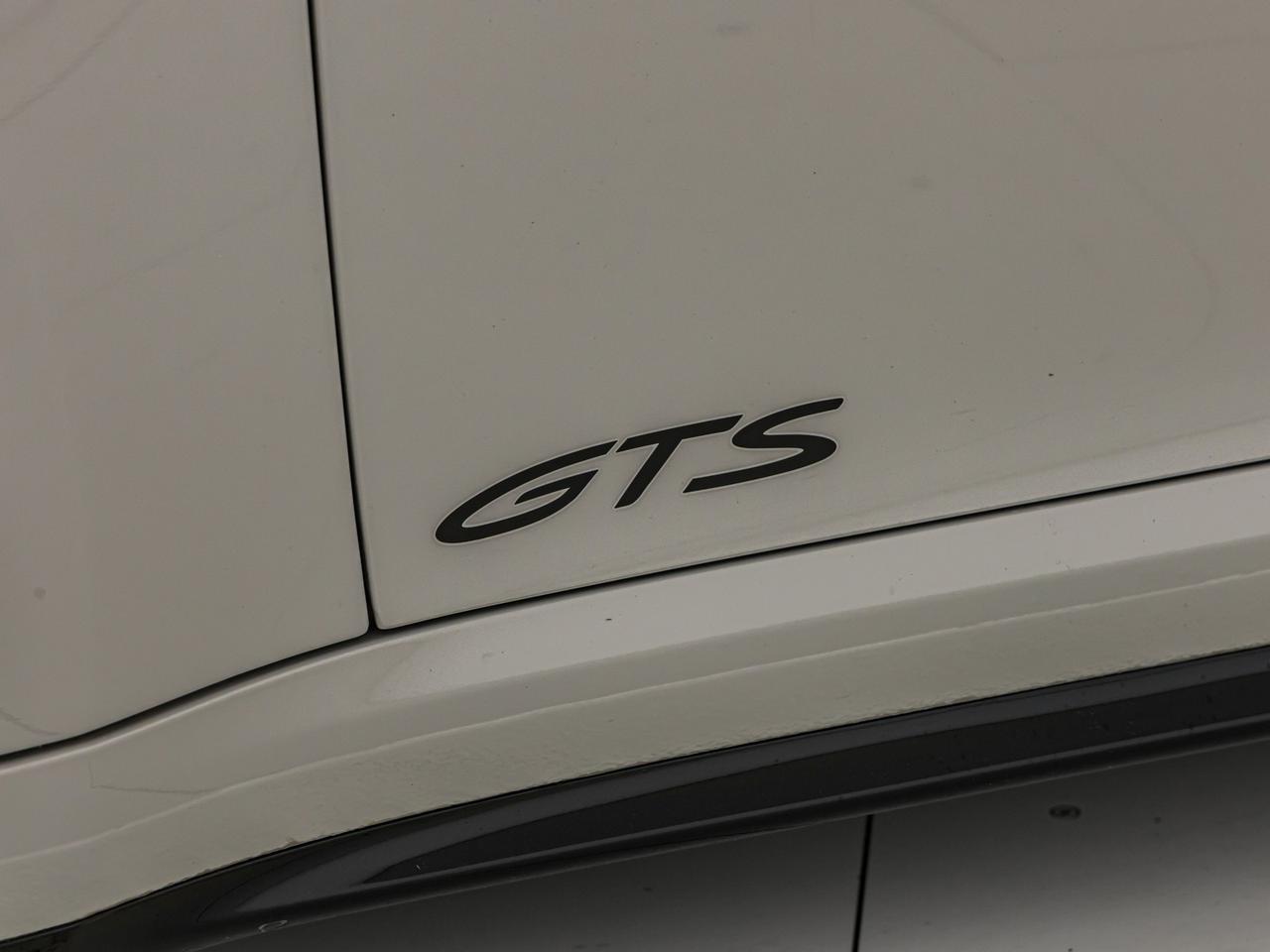 Porsche 911 cabrio 3.0 carrera 4 gts auto