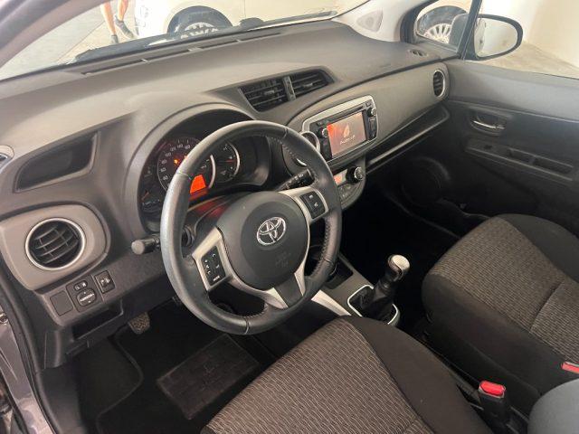 TOYOTA Yaris 1.0 5 porte Lounge