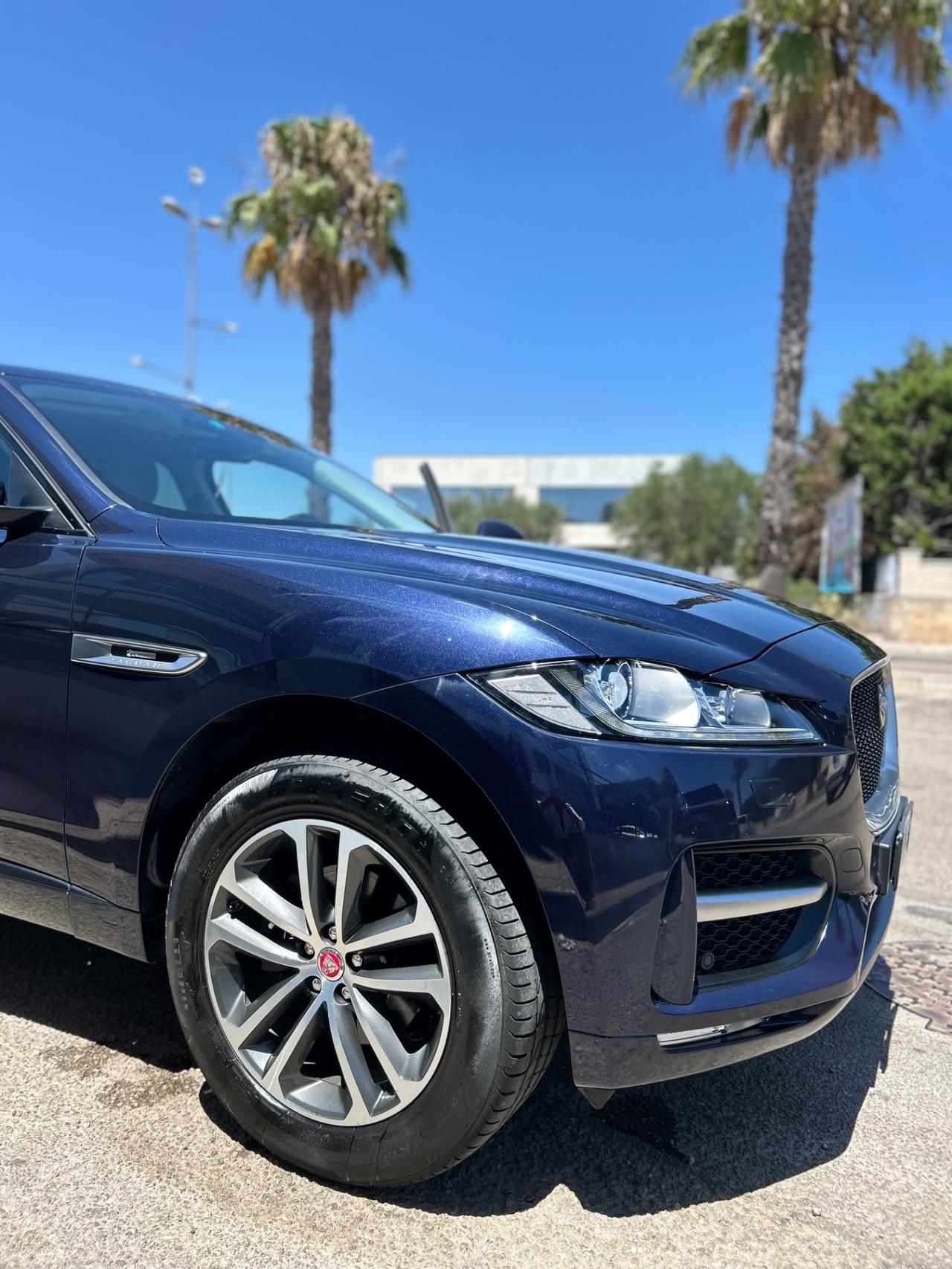 Jaguar F-Pace 2.0 D 180 CV AWD R-Sport