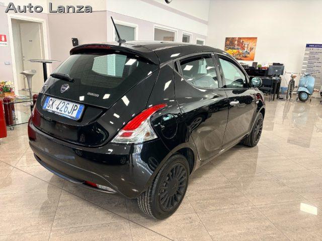 LANCIA Ypsilon 1.0 FireFly 5 porte S&S Hybrid Silver PREZZO REALE