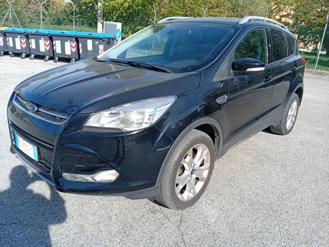 FORD Kuga 2.0 TDCI 150 CV S&S 4WD Powershift Titanium