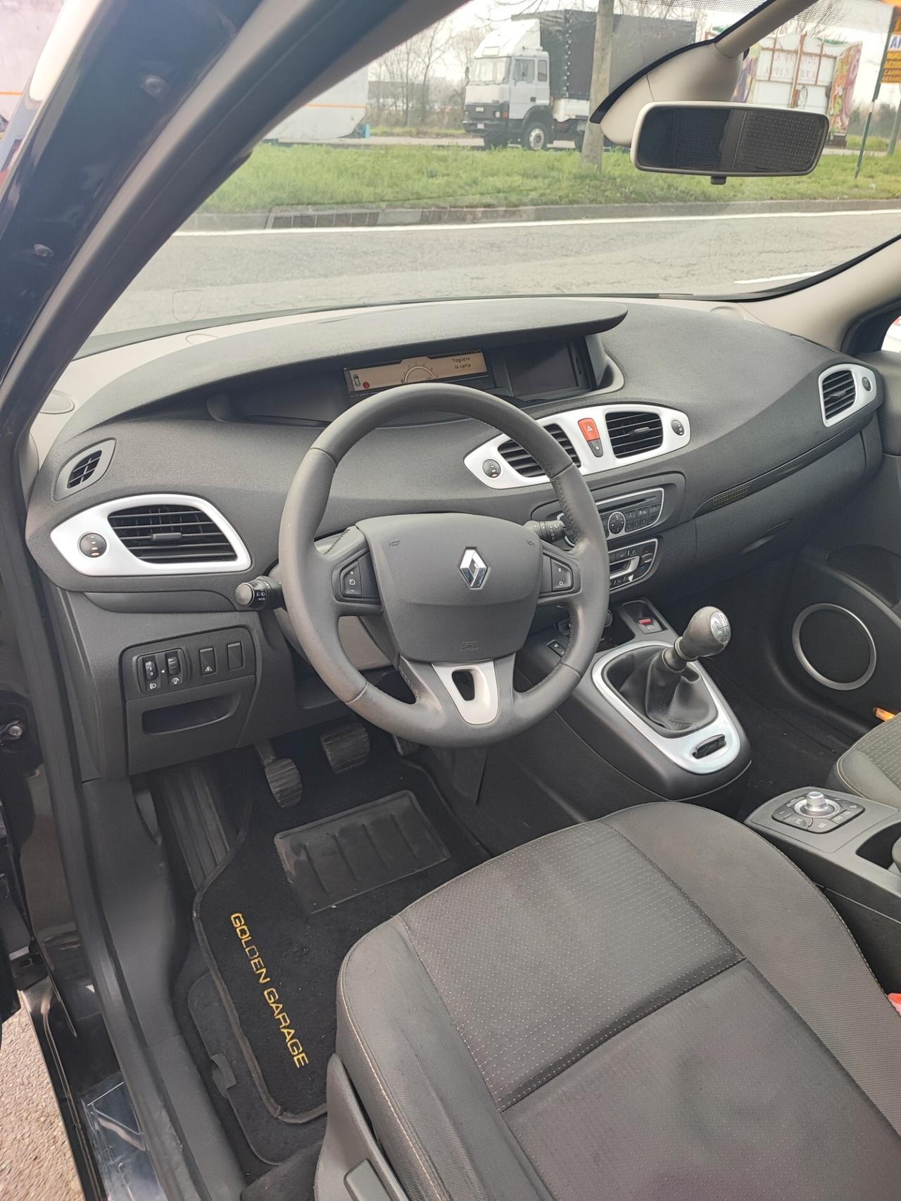 Renault Scenic Scénic X-Mod 1.5 dCi 110CV Dynamique