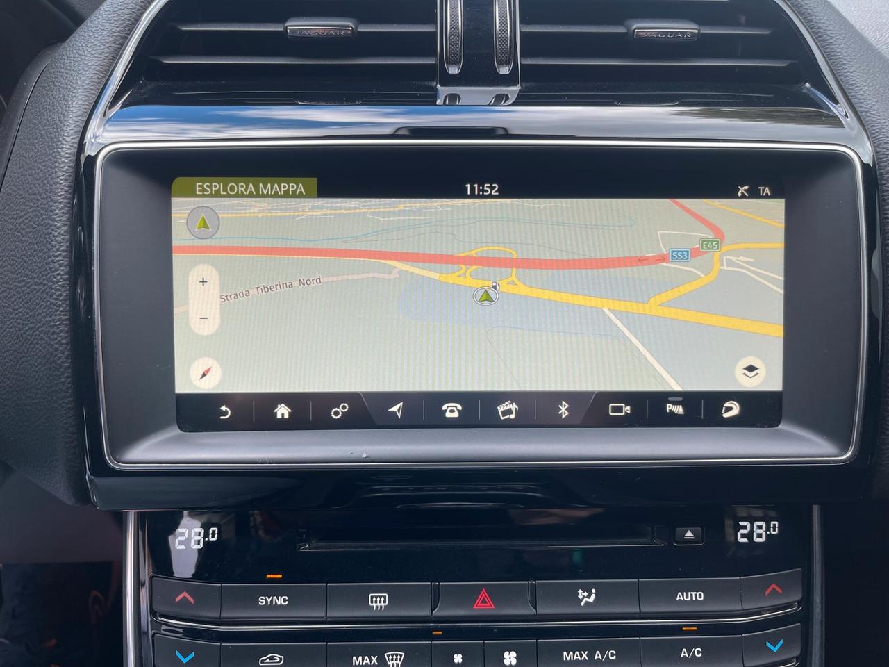 Jaguar XE 2.0 D 240 CV AWD aut. Portfolio