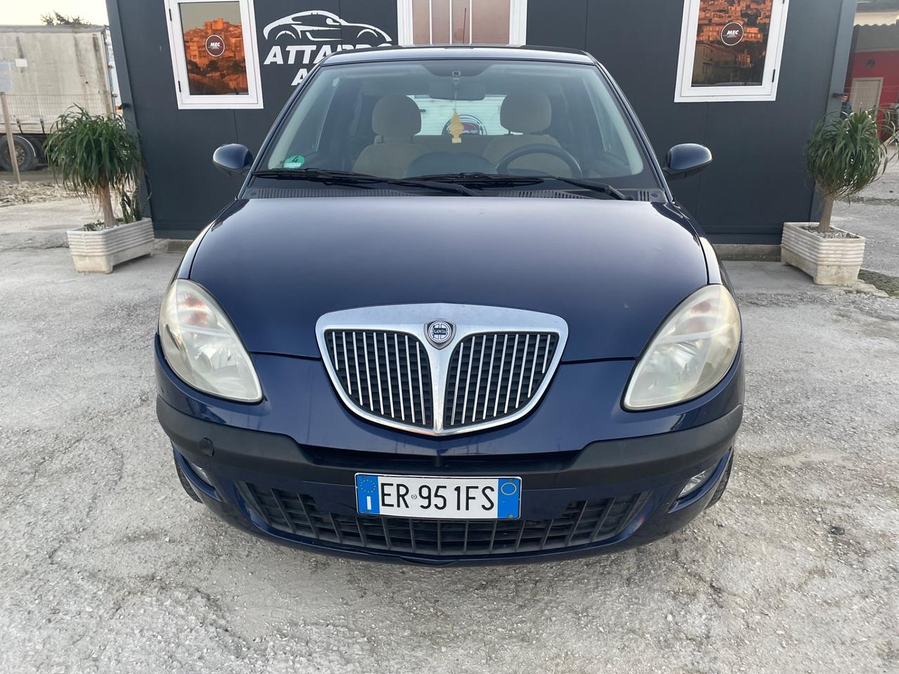 Lancia Ypsilon 1.2 16V Argento