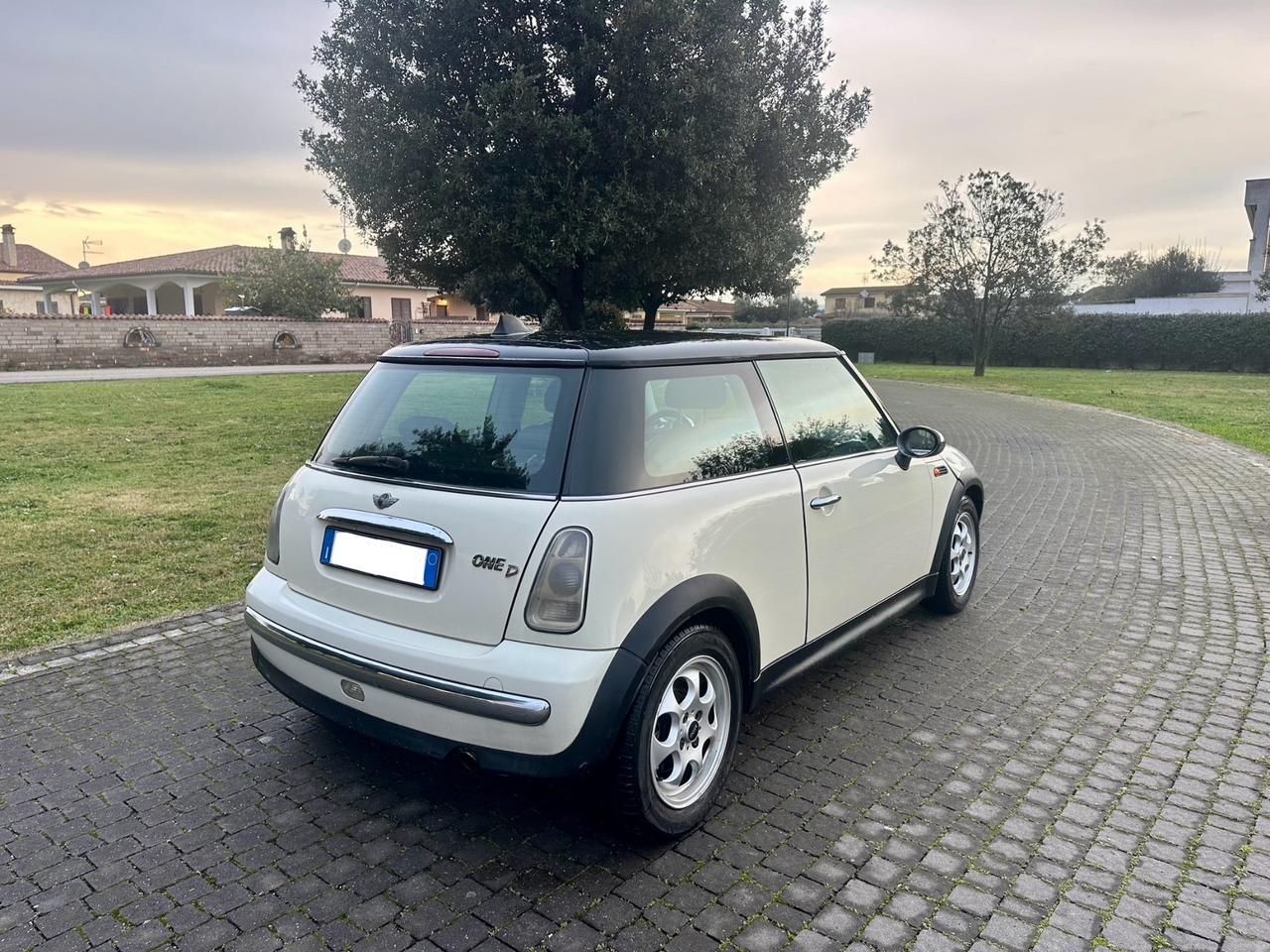 Mini Mini 1.4 tdi One D de luxe Ok Neopatentato