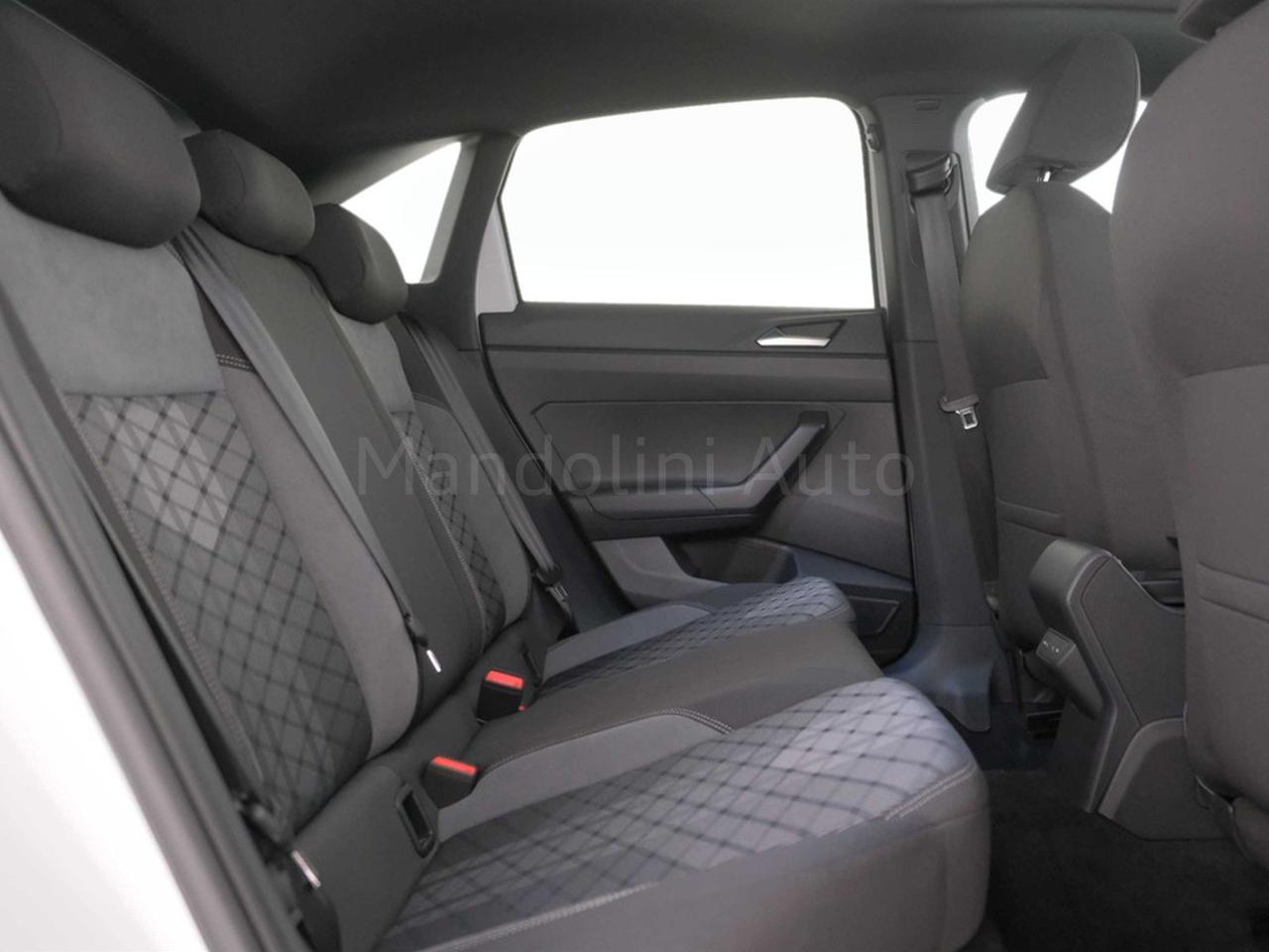 Volkswagen Taigo 1.0 tsi 115cv r-line dsg