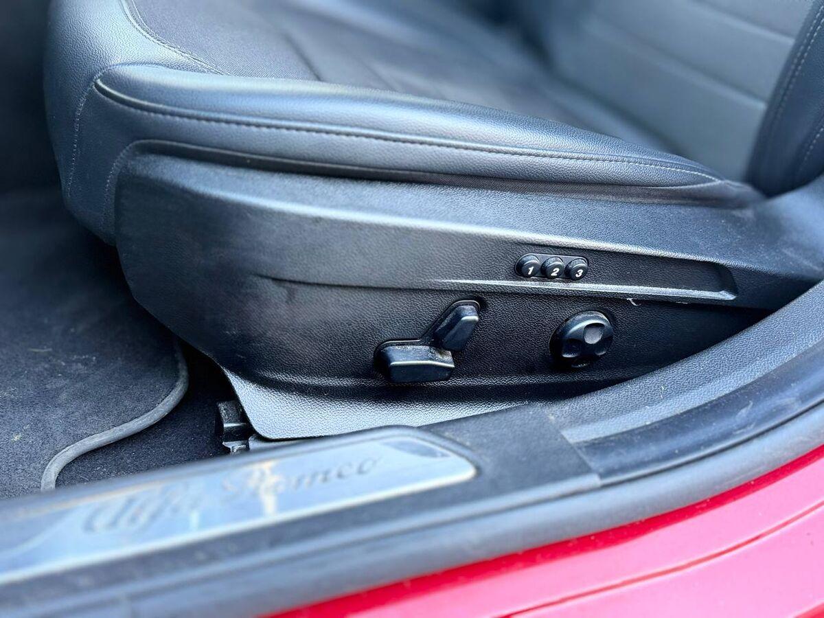 Alfa Romeo Giulia 2.2 t Giulia 150cv