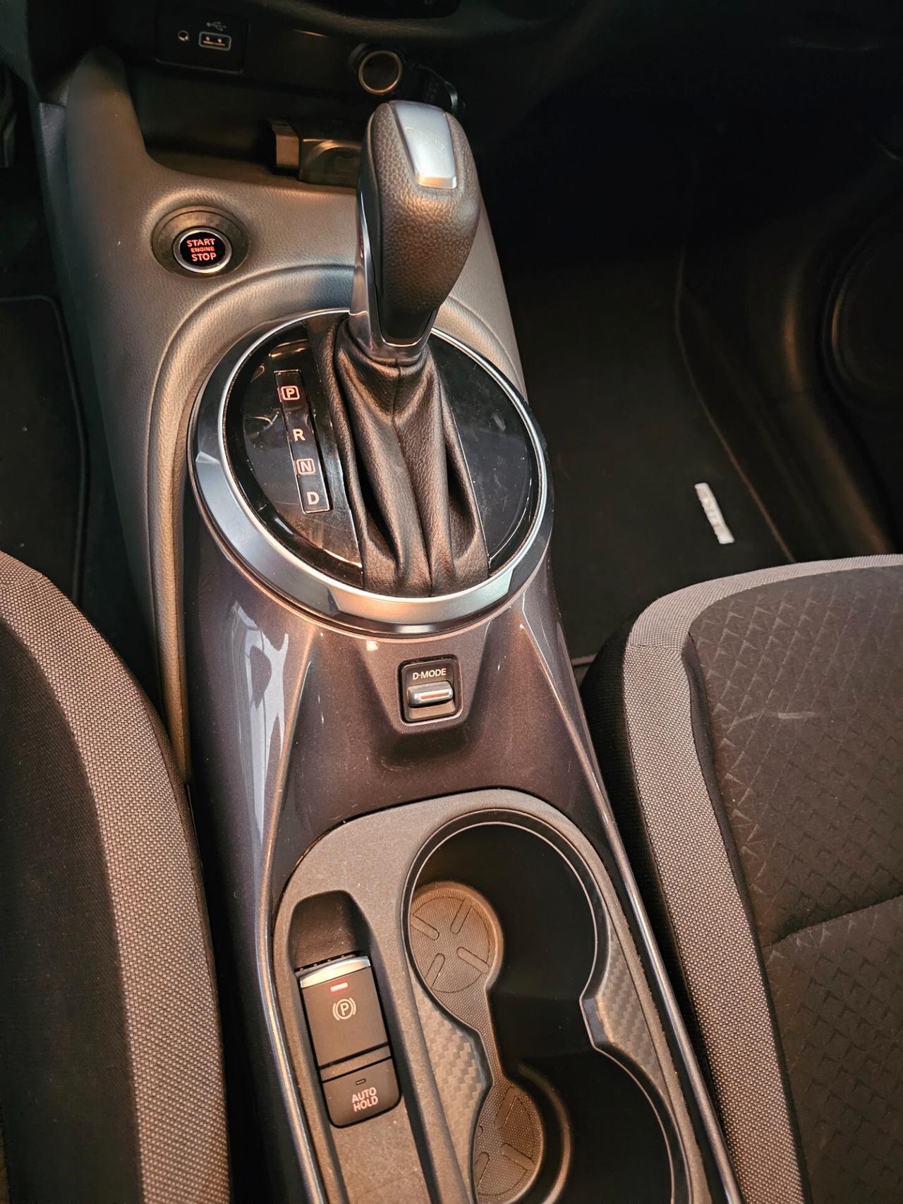 Nissan Juke 1.0 DIG-T 117 CV N-Connecta