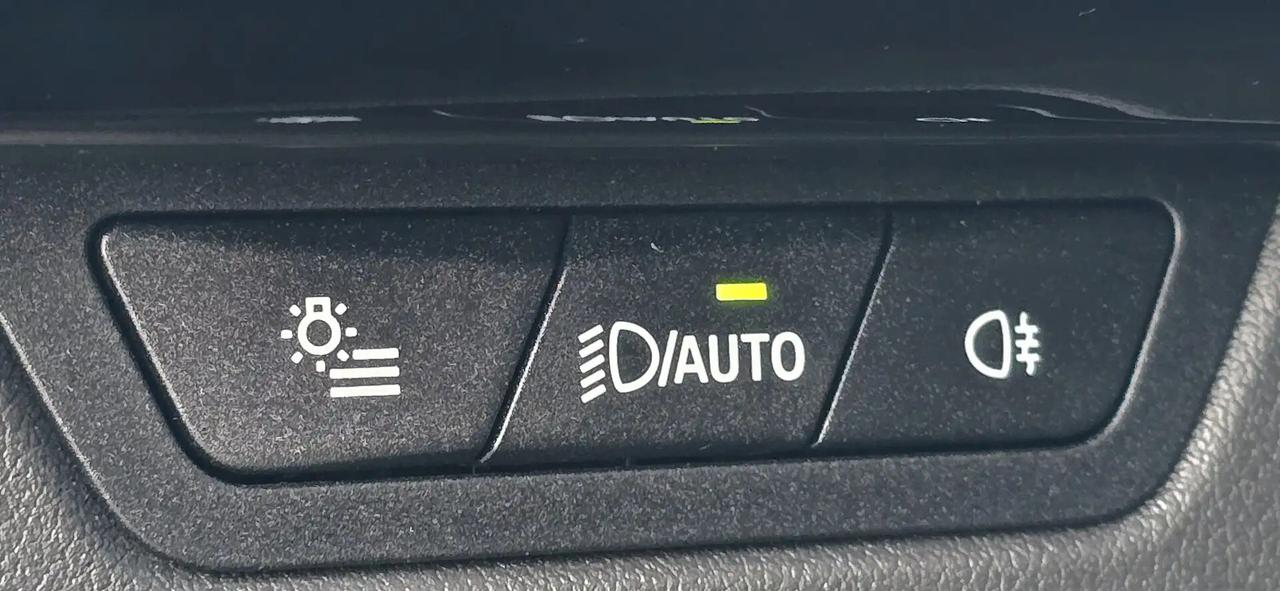 Bmw X1 sdrive18d X-Line auto Km-0 Ufficiale Italiana