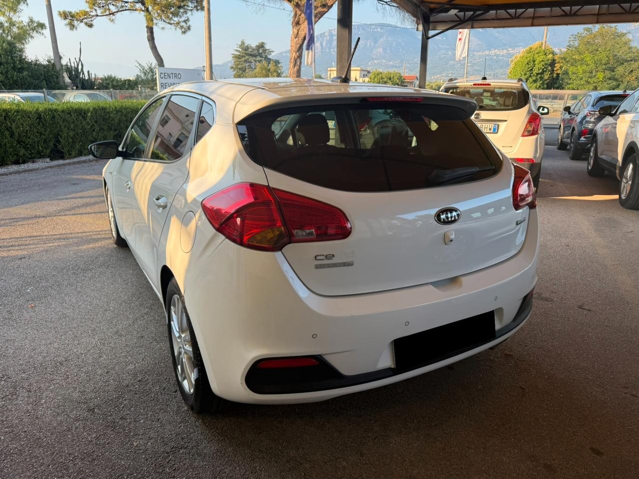 Kia Ceed cee'd 1.6 CRDi 128 CV 5 porte Stop&Go high tech