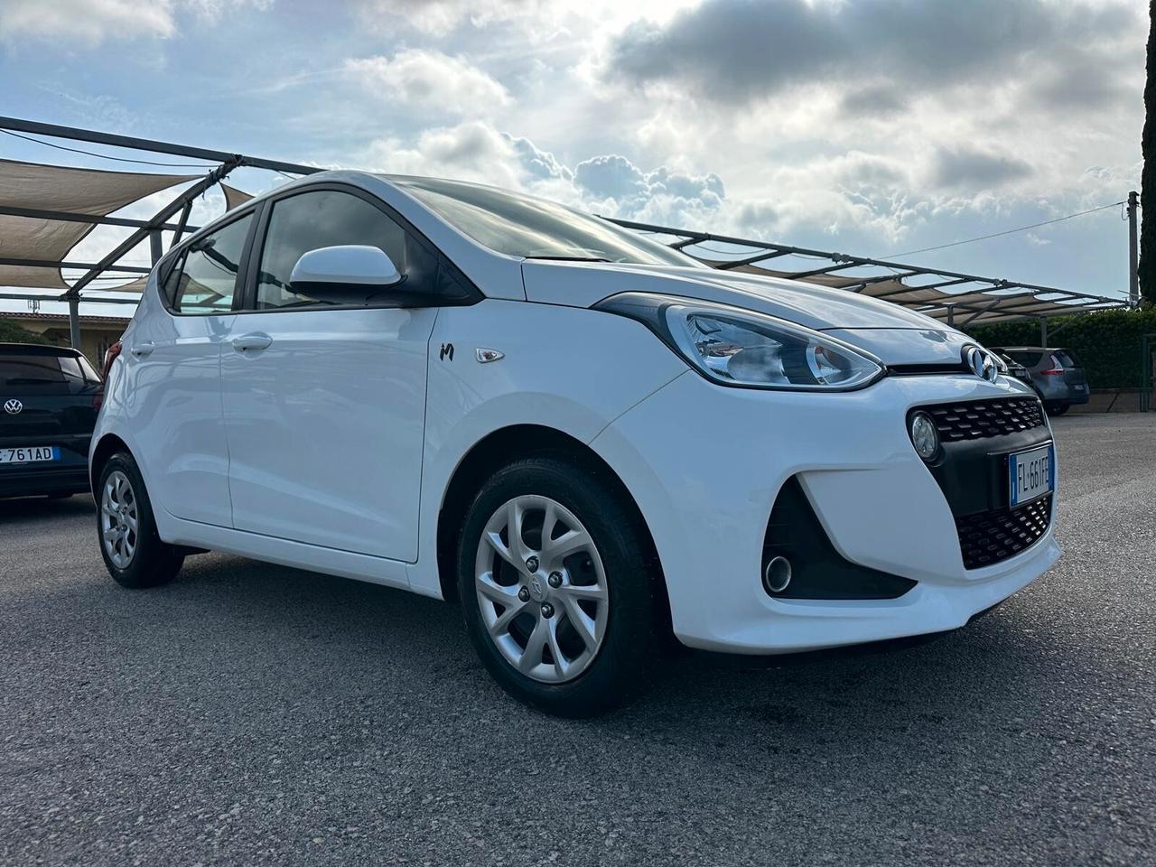 Hyundai i10 Benzina Automatica