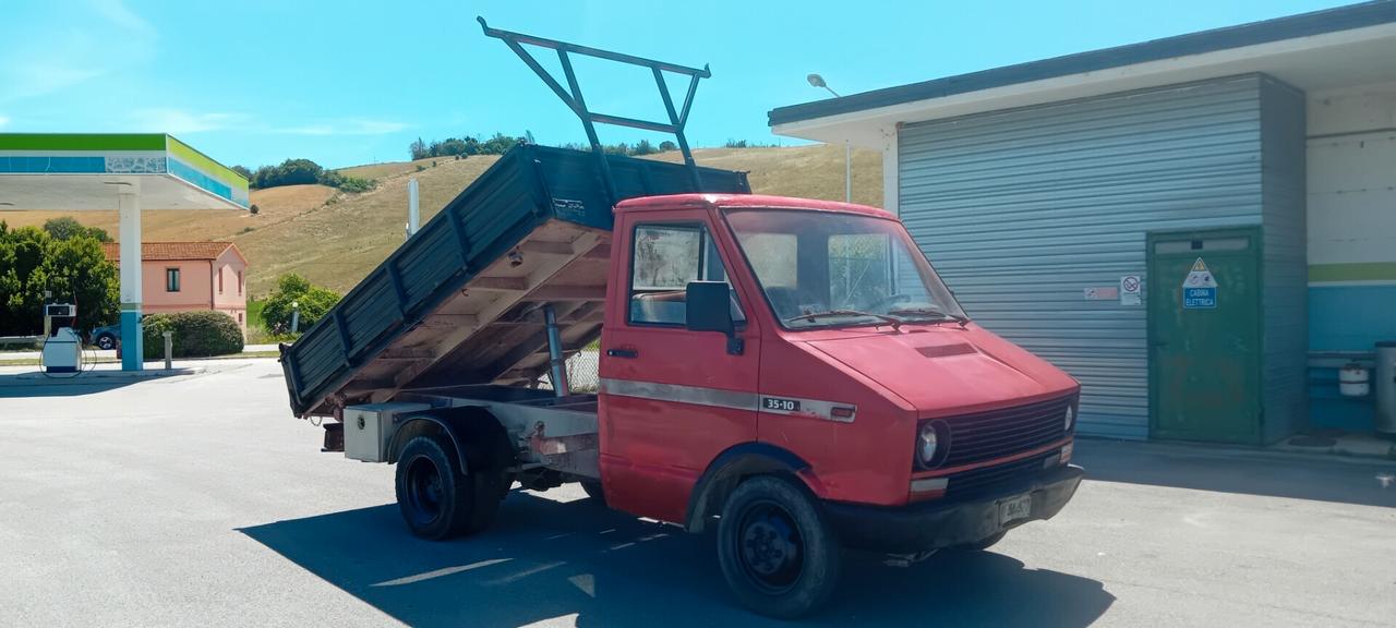 Iveco daily 35.8 ribaltabile trilaterale