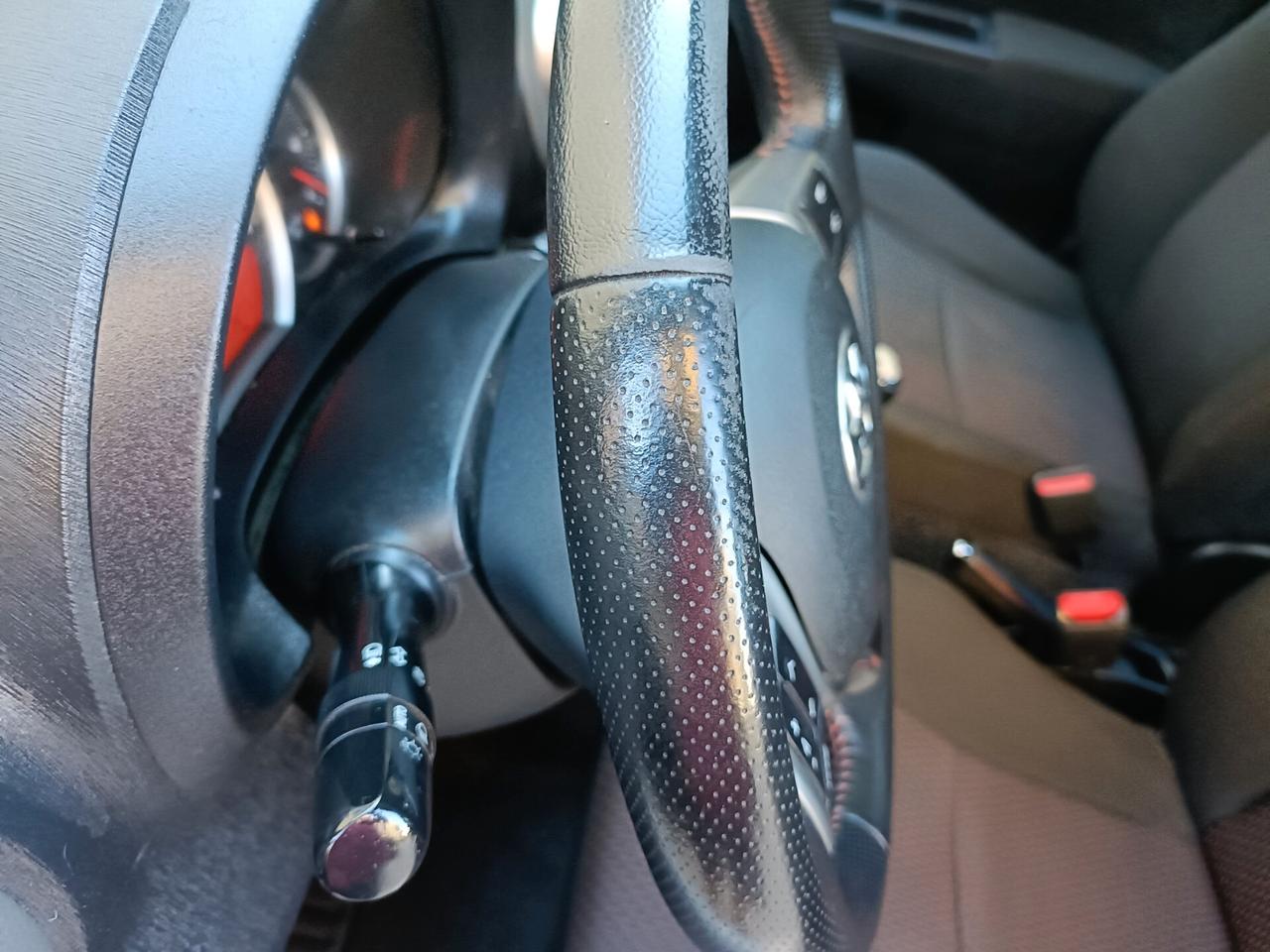 Toyota Yaris 1.3 5 porte Lounge