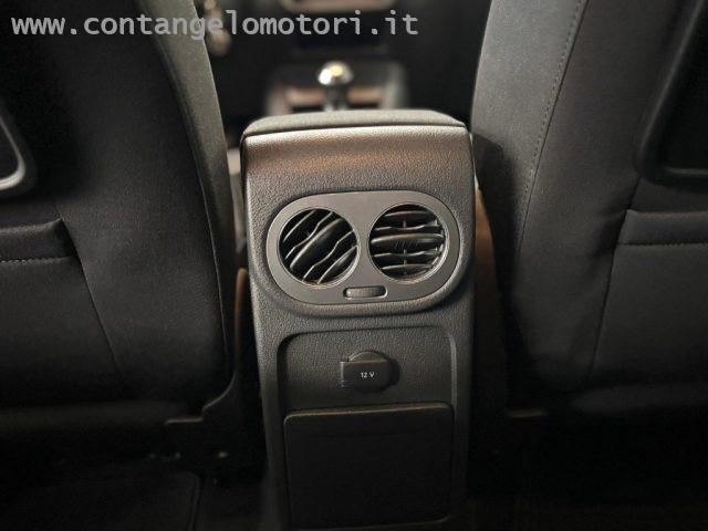 VOLKSWAGEN Tiguan 2.0 TDI 110 CV Sport & Style BlueMotion Technology