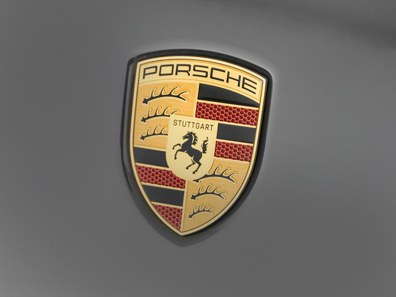 Porsche 911 coupe 3.6 carrera gts auto