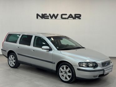 Volvo V70/XC70 XC70 2.4 D5 20V cat aut. AWD Optima