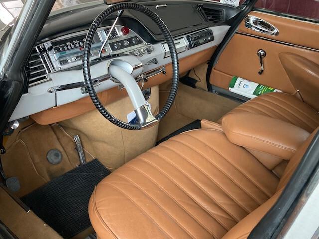 Citroen DS 21 Pallas cambio semiautomatico anno 1968 "cruscotto ad onda bicolore"