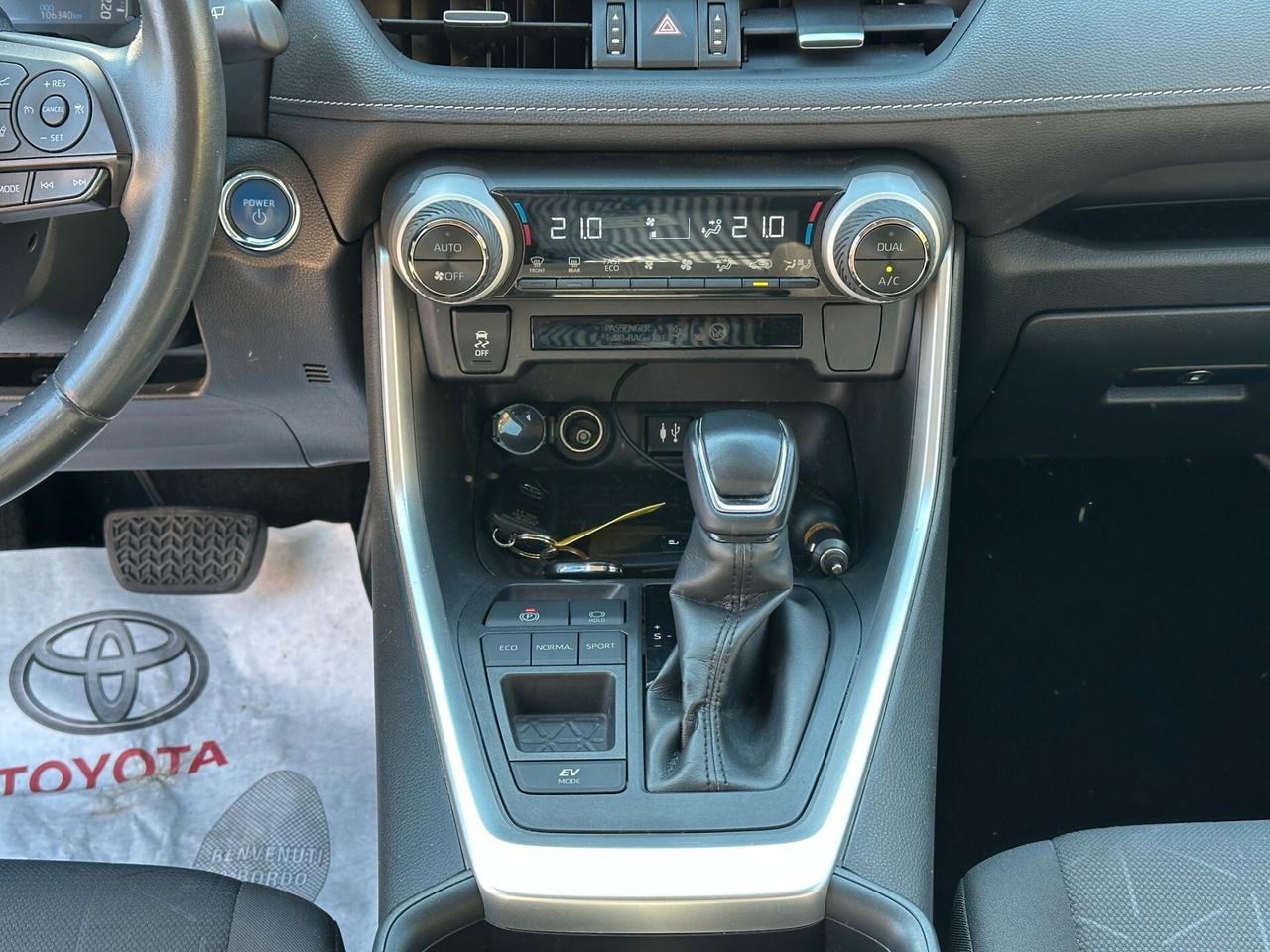 Toyota RAV 4 RAV4 2.5 HV (218CV) E-CVT 2WD Business