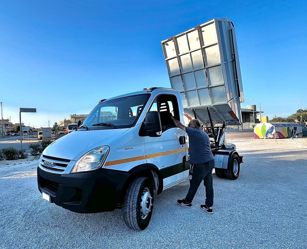 IVECO DAILY 65C15 COMPATTATORE RIBALTABILE – ANNO 2007