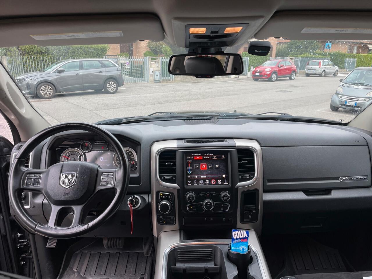 Dodge RAM 1500 5.7 V8 Crew Cab MB Longhorn at8