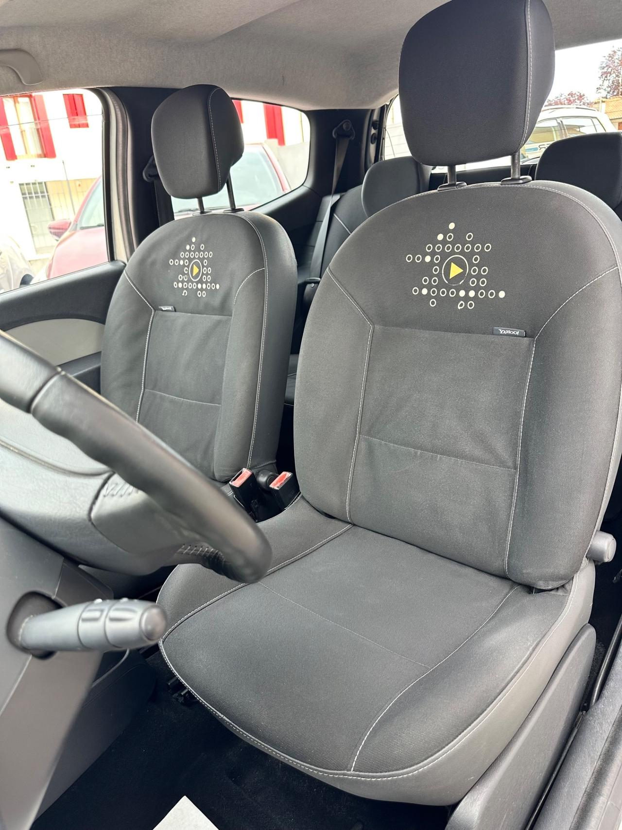 Renault Twingo 1.2Bz 75Cv - Neopatentati