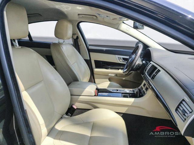 JAGUAR XF 2.2 D 190 CV - MOTORE ROTTO - PER OPERATORI DEL SE