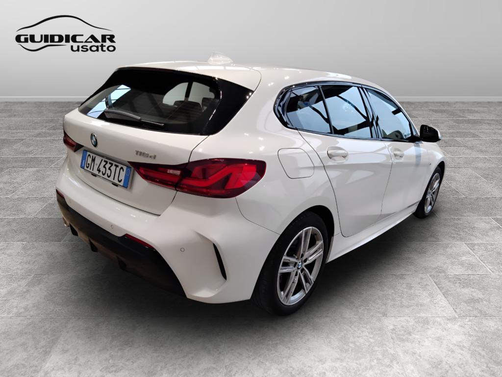 BMW Serie 1 F40 - 116d Msport Exterior auto