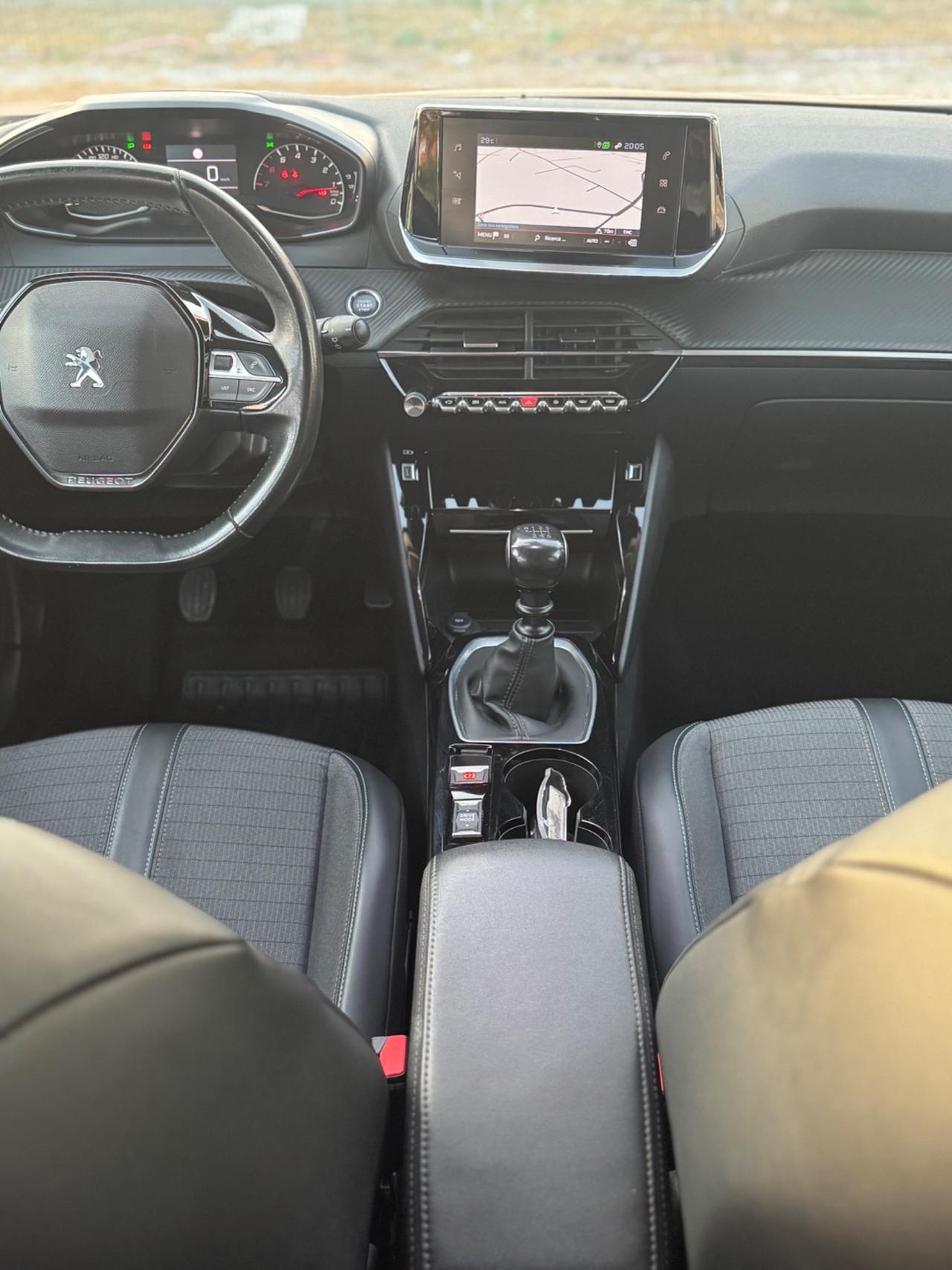 Peugeot 2008 PureTech 100 S&S Allure