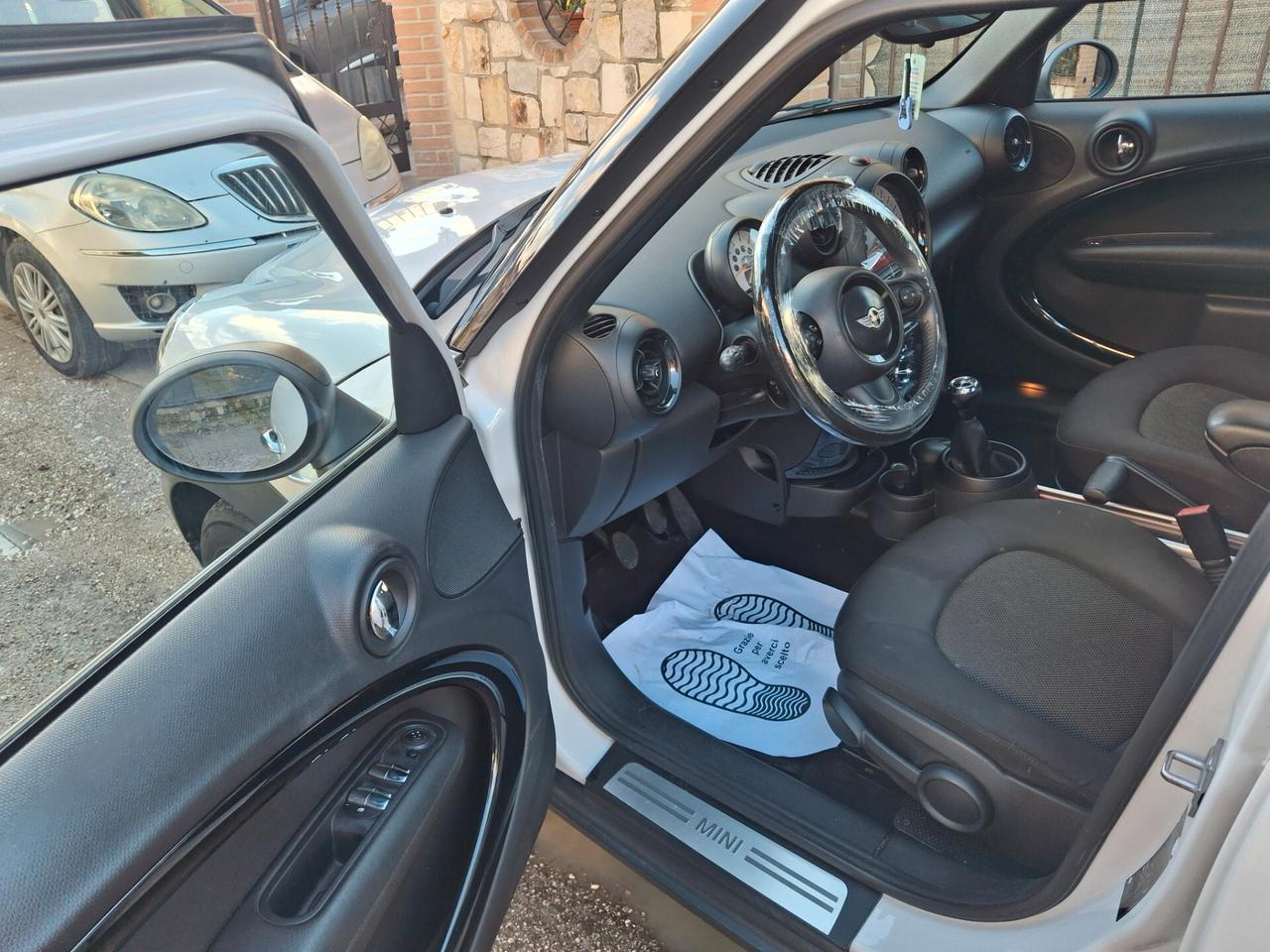 Mini Cooper D Countryman 1.6 adatto neopatentati