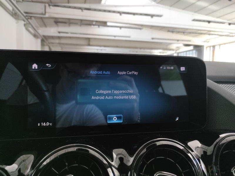 Mercedes-Benz GLA (H247) - GLA 200 Automatic Business