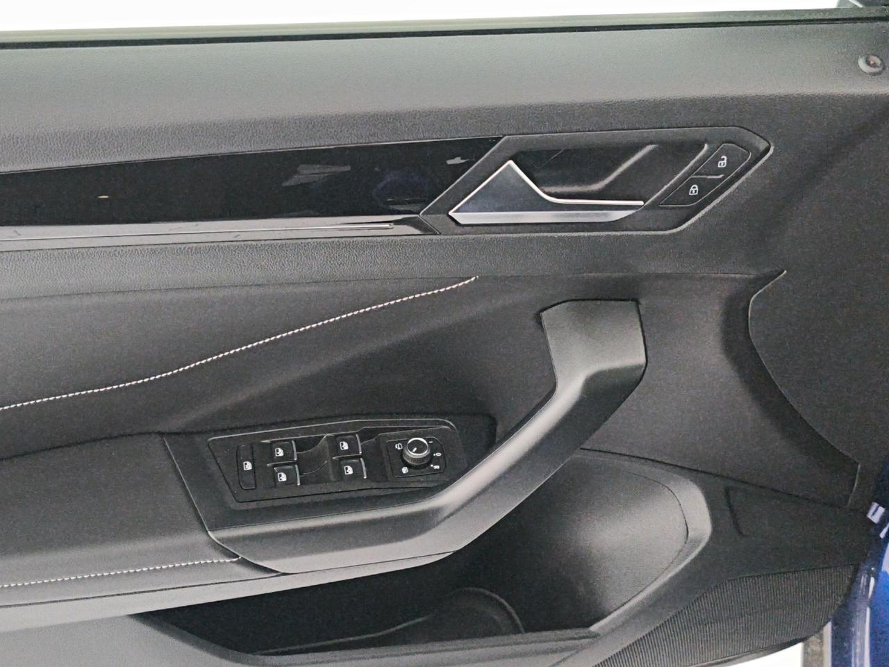 Volkswagen T-Roc 2.0 tdi R-Line 150cv