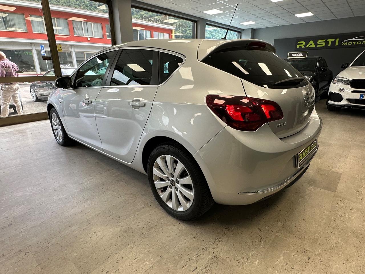 Opel Astra 1.7 CDTI 110CV 5 porte Cosmo