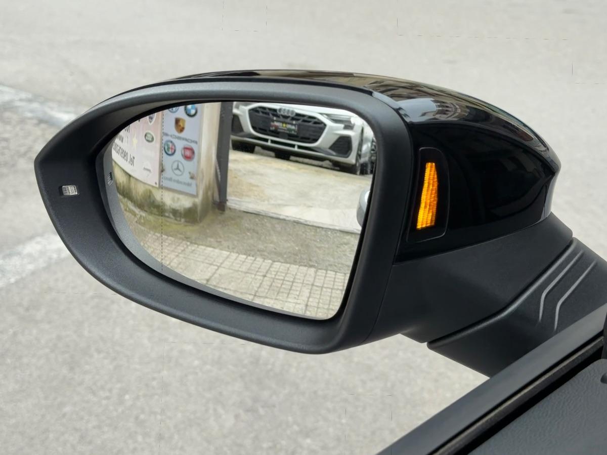Volkswagen Golf 8 GTD 2.0 TDI 200 CV