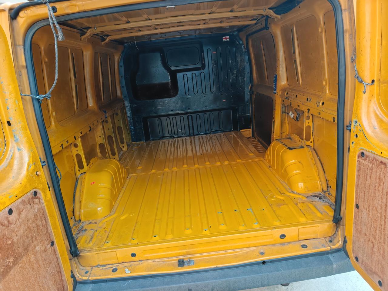 Ford Transit motore nuovo + tenda elettrica