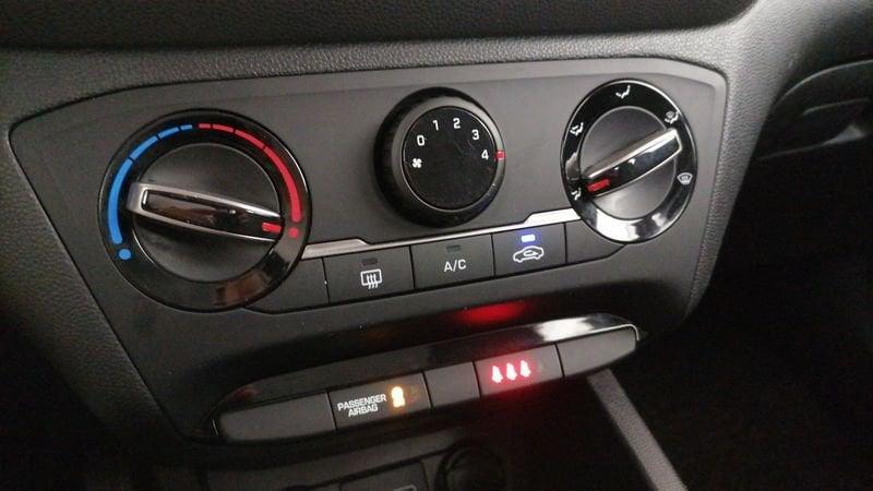 Hyundai i20 II 2018 1.2 mpi Connectline 75cv 5p