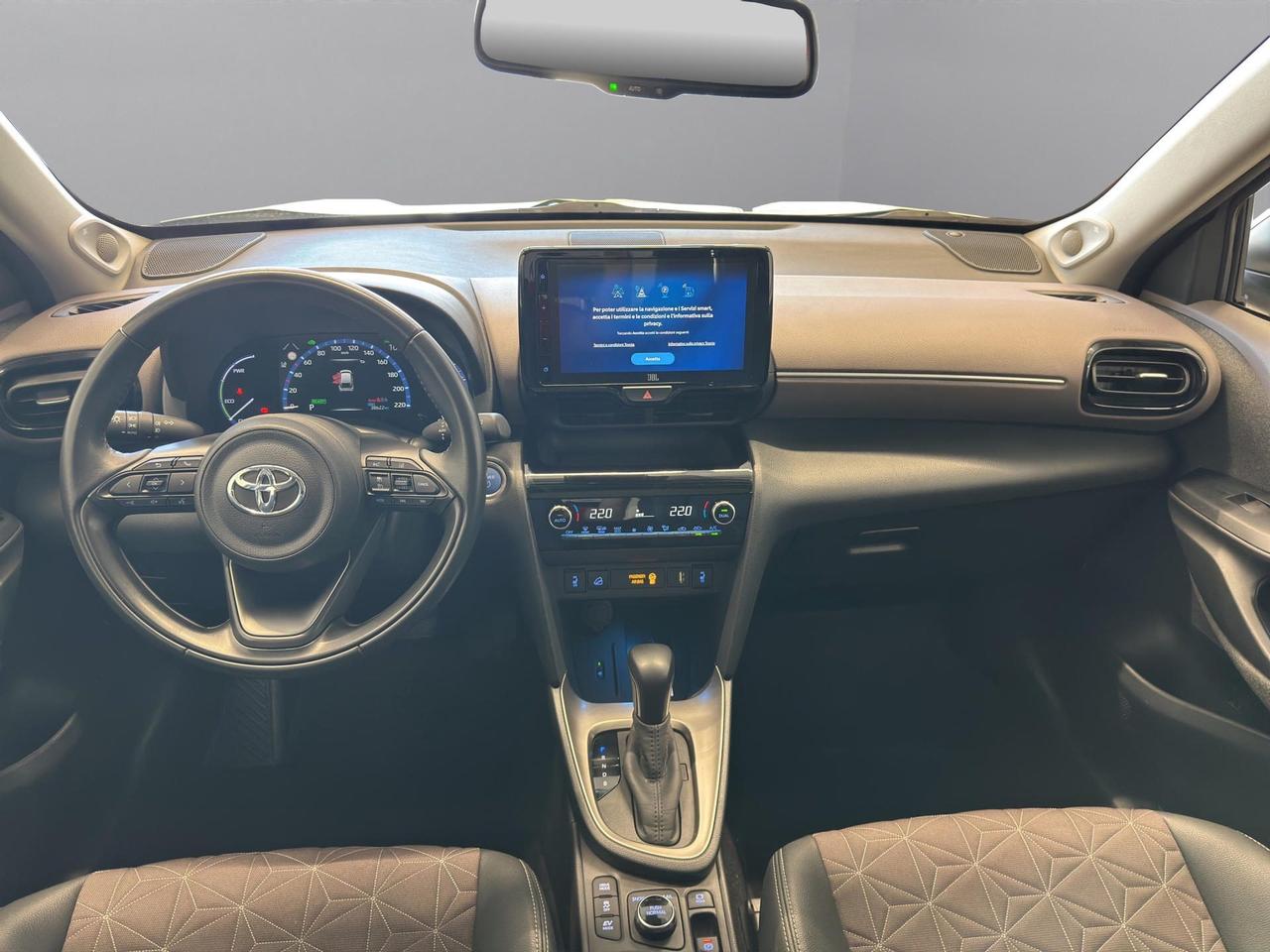 Toyota Yaris Cross 1.5h HEV Lounge 4wd
