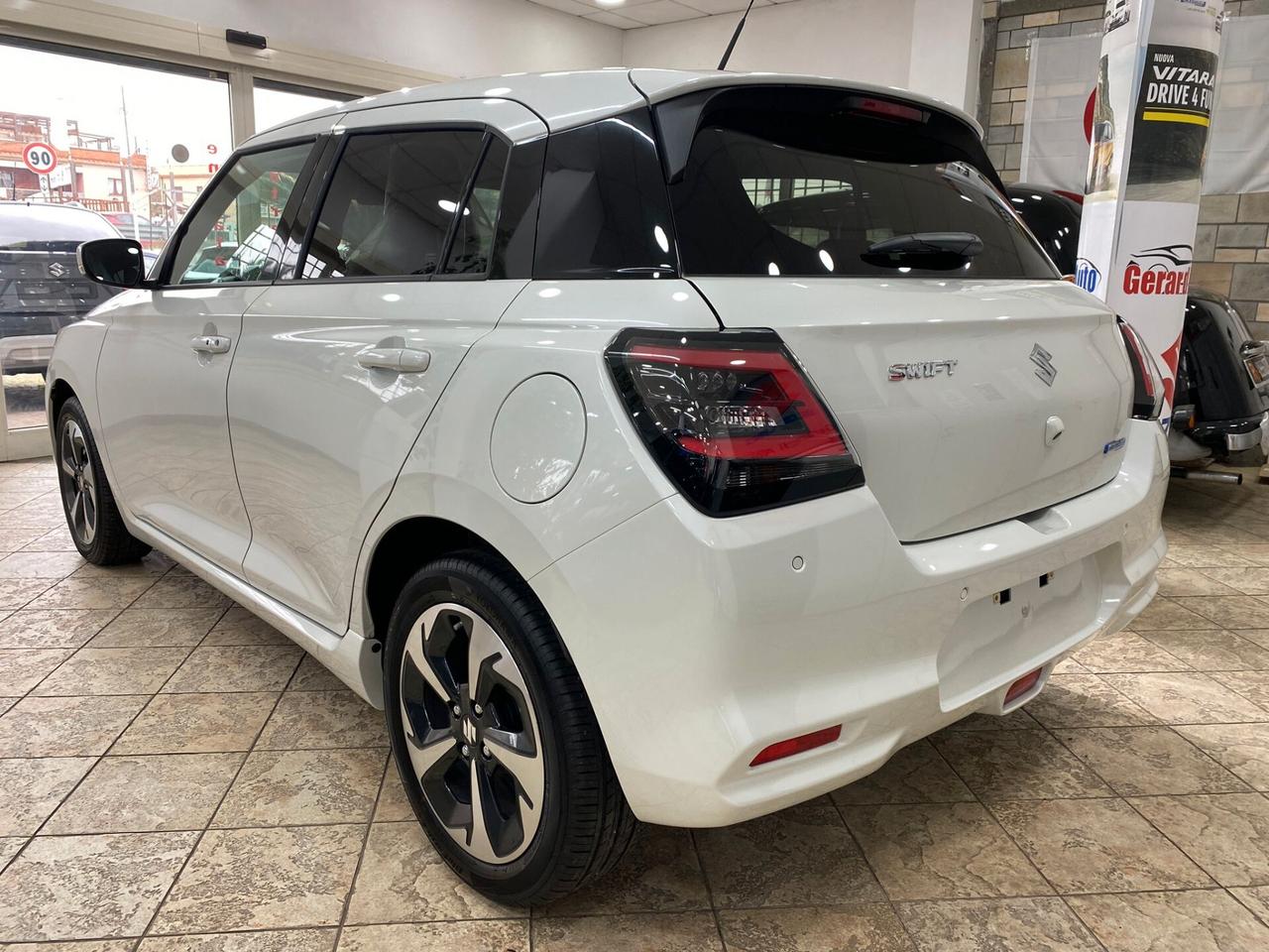 Suzuki Swift 1.2 Hybrid Top