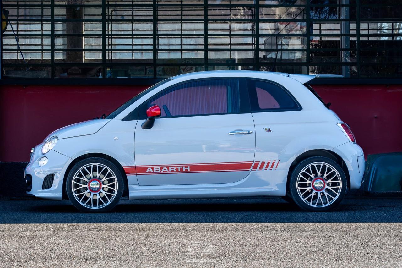 Abarth 500 1.4 Turbo T-Jet Custom