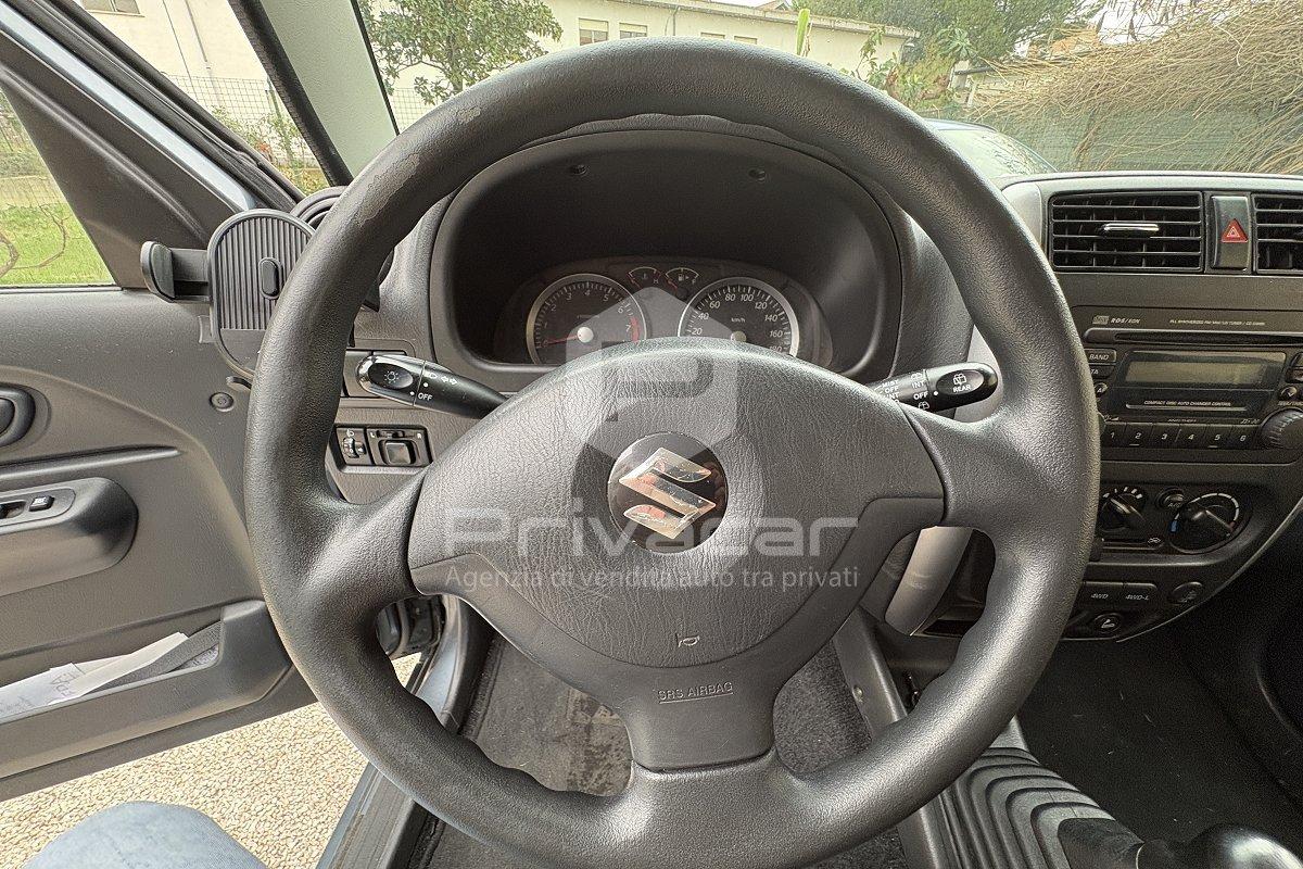 SUZUKI Jimny 1.3i 16V cat 4WD JLX