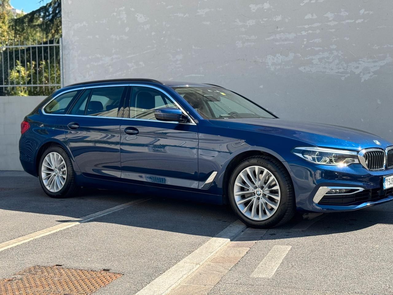 Bmw 520 520d xDrive Touring Luxury