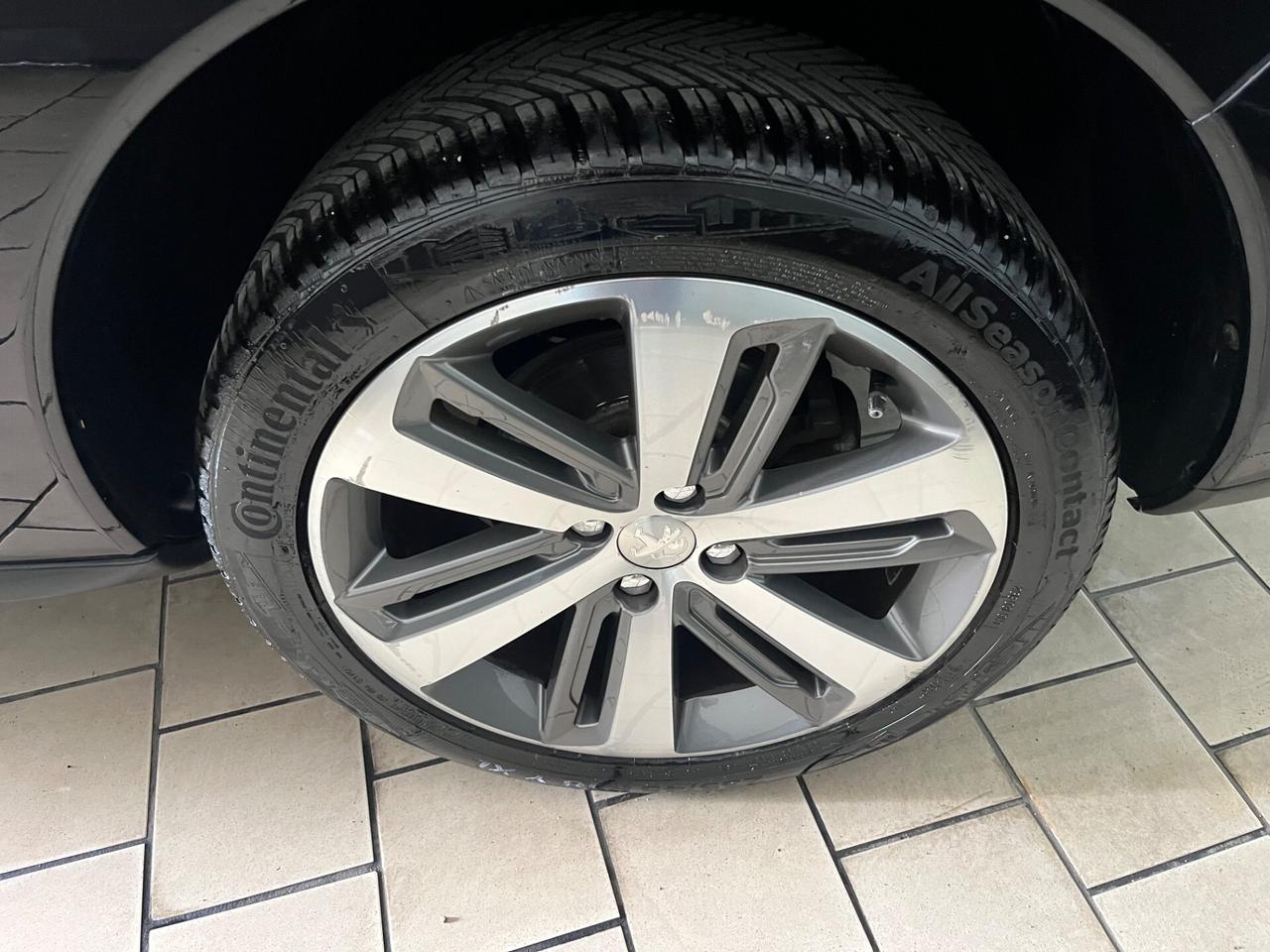 Peugeot 3008 1.6 benzina allure 73000 km 2015