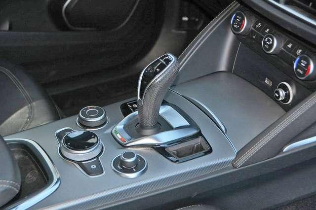 Alfa Romeo Stelvio 2.2 t Veloce Q4 210cv auto * IMPECCABILE *