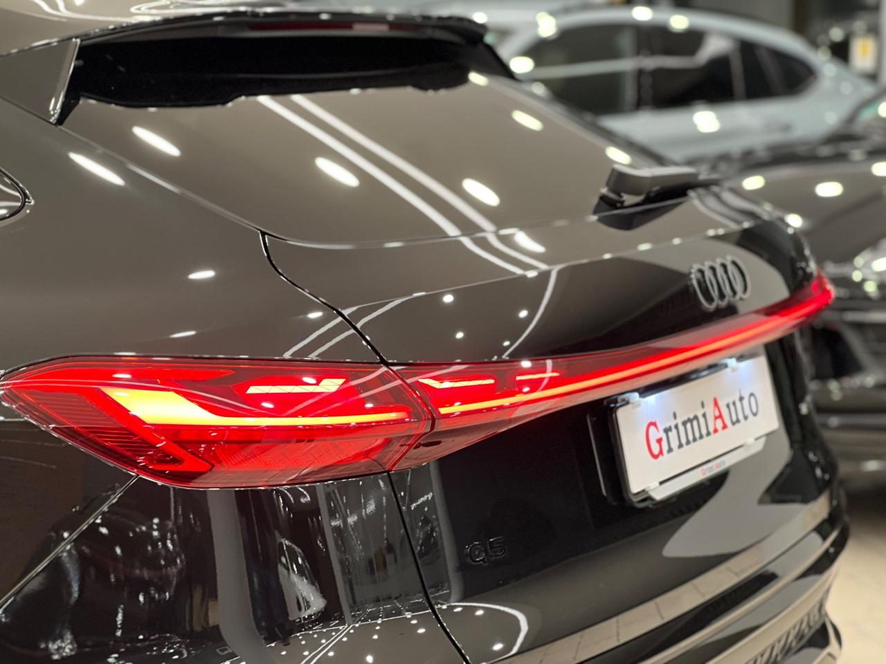 Audi Q5 SPB 40 TDI quattro S tronic Identity Black