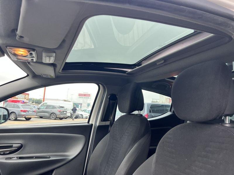 Lancia Ypsilon Ypsilon 1.3 MJT 16V 95 CV 5 porte S&S Gold TETTO APRIBILE XENON