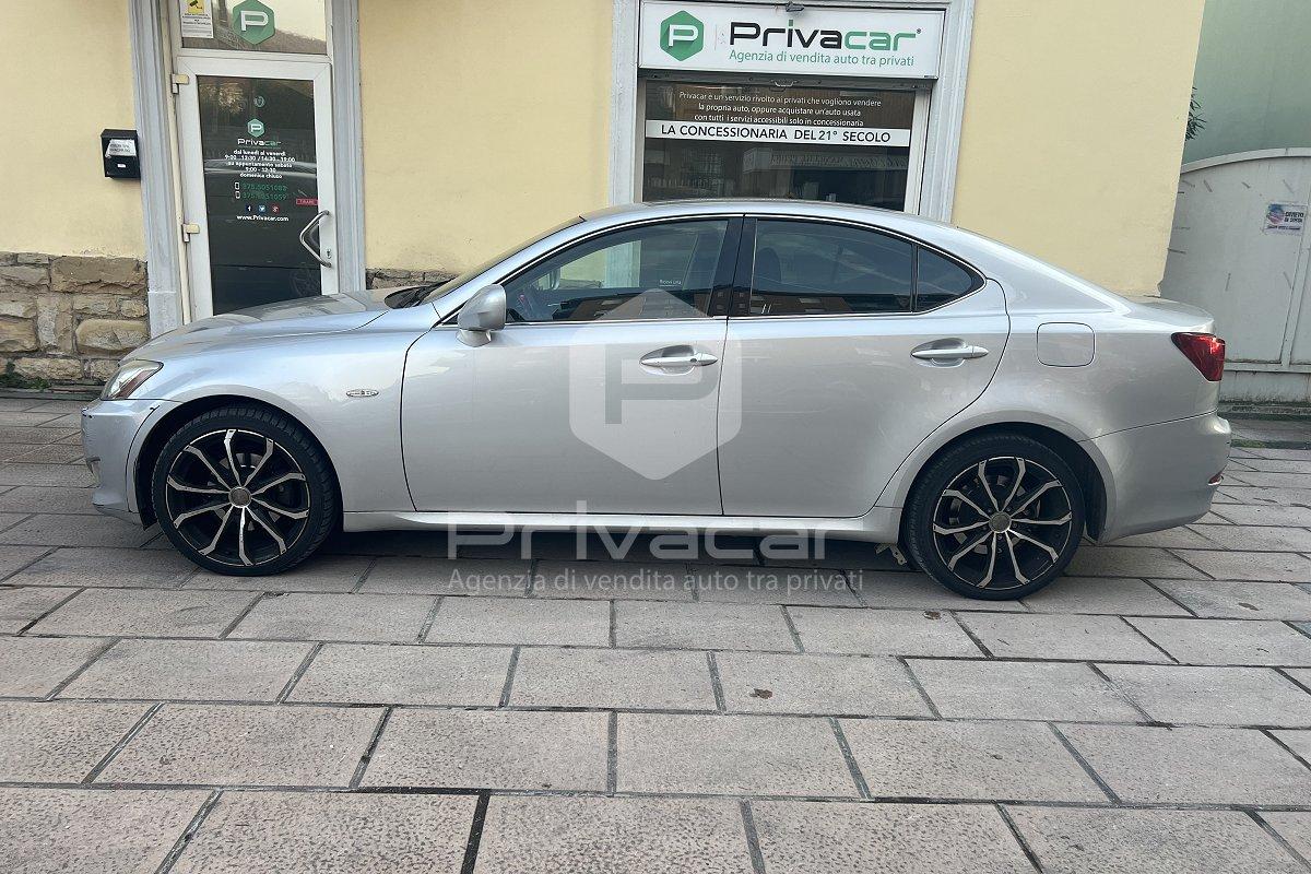 LEXUS IS 220d 2.2 16V Luxury
