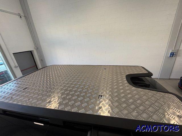 LAND ROVER Defender 110 3.0D I6 200 CV AWD Auto SE