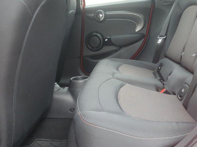 MINI Cooper 1.5 Cooper Camden 5 porte Aut.