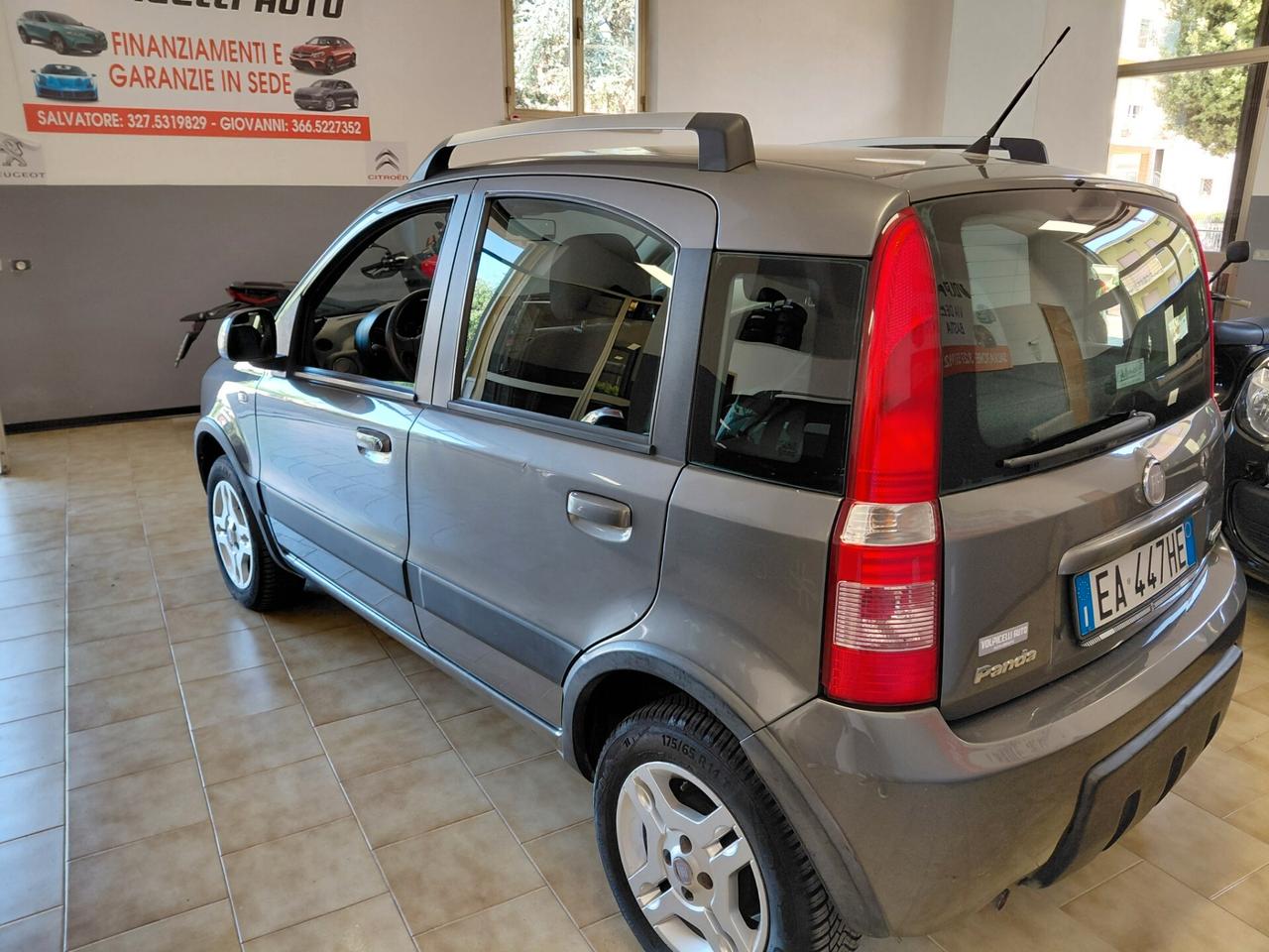 FIAT PANDA ANNO 2010 BZ METANO ADATTA NEOPATENTATI KM 160 MILA