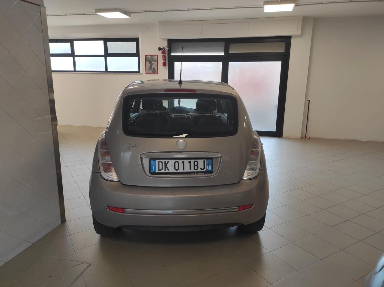 Lancia Ypsilon 1.2 Oro Giallo
